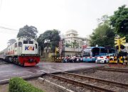 Berhenti Sejenak Ketika Melewati Perlintasan KA demi Keselamatan Bersama