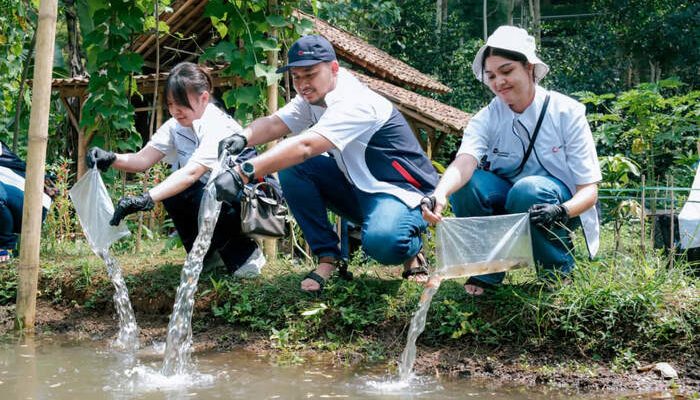 Program Bakti Sosial MIND ID Hadirkan Manfaat Bagi Desa Ciderum