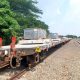 KAI Logistik Perkuat Dukungan Terhadap Proyek Infrastruktur Perkeretaapian Melalui Pengiriman Wesel Bantalan Beton