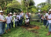 PTPN IV Regional VII Tanam 2.200 Pohon di Hari Menanam Pohon Indonesia