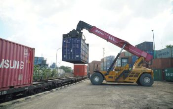 Jelang Momen Strategis Keagamaan, Layanan KA Kontainer Menguat di Awal Tahun 2026