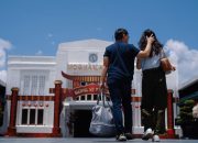 Sambut Tahun Baru Imlek, KAI Daop 6 Yogyakarta Hiasi Stasiun dengan Ornamen Imlek