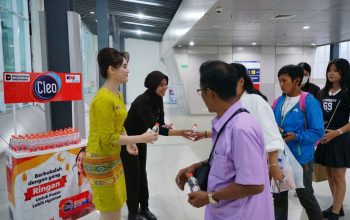 KAI Bandara Fasilitasi Penumpang Berbuka Puasa di Stasiun dan Dalam Kereta