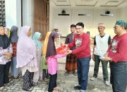 Henry Kurniawan Yuza Ketum Willys Lampung Community Pimpin Langsung Pembagian Baksos di Beberapa Titi