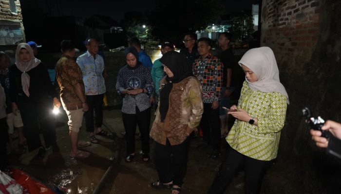 Walikota Bandar Lampung Beri Bantuan Korban Terdampak Banjir