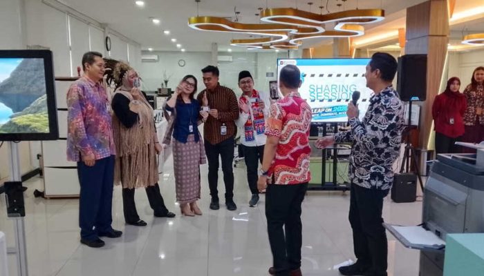 Semarak Hari Kartini, BRI Region 6 Gelar Lomba Busana Nasional untuk Pekerja