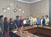 Wakil Ketua II DPRD Lampung Selatan Terima Audiensi Rombongan Forum Segekhi Suku