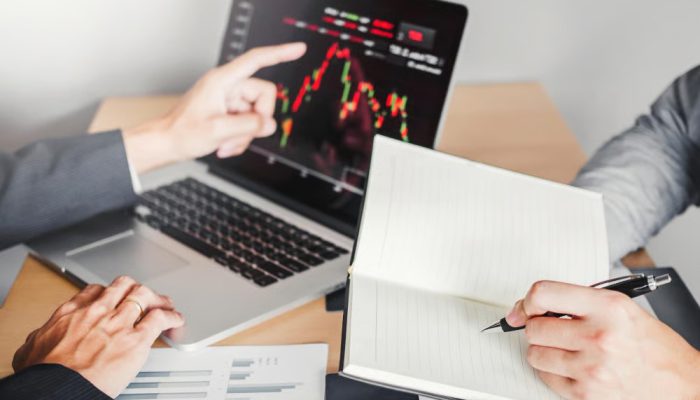Mengisi Akhir Pekan dengan Efektif: Cara Melakukan Evaluasi Jurnal Trading untuk Meningkatkan Konsistensi