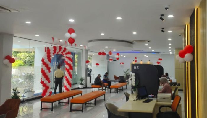 Dekorasi Merah Putih BRI BO Cut Mutiah Meriahkan HUT ke-81 RI
