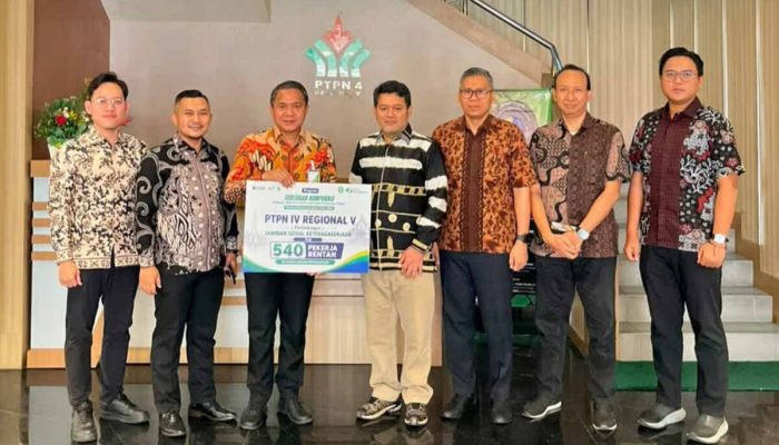 PTPN IV PalmCo, Salurkan Perlindungan BPJS Ketenagakerjaan bagi 550 Pekerja Rentan Kalbar