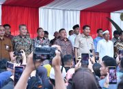 Komisioner BP Tapera Dampingi Menteri PKP dalam Kunjungan Program Bedah Rumah dan Gentengisasi di Purwakarta
